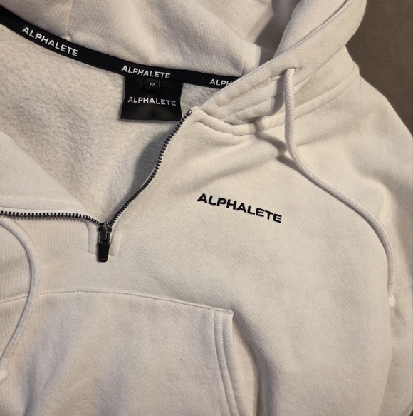 Alphalete White Cropped Hoodie - Picture 3 of 6